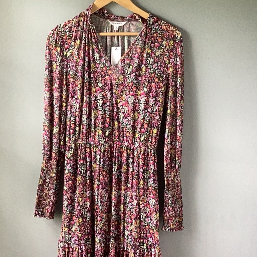 NWT STEVE MADDEN Floral Tiered Long Sleeve Midi Dress Size Small - Picture 6 of 14
